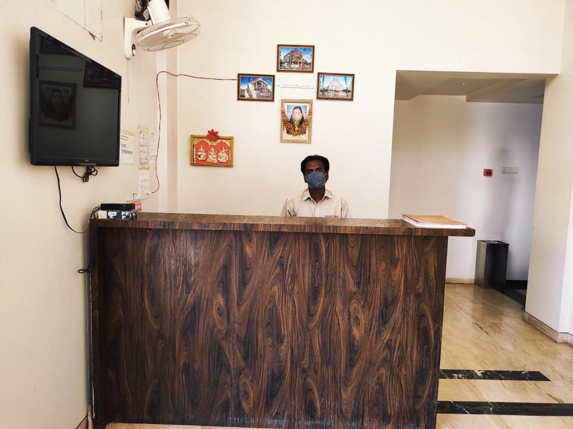 Hotel Manasi Inn ساتارا المظهر الخارجي الصورة